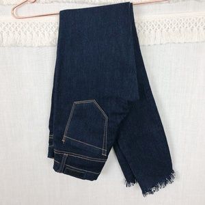 Blank NYC | Dark Wash Skinny Frayed Hem Jeans | 25